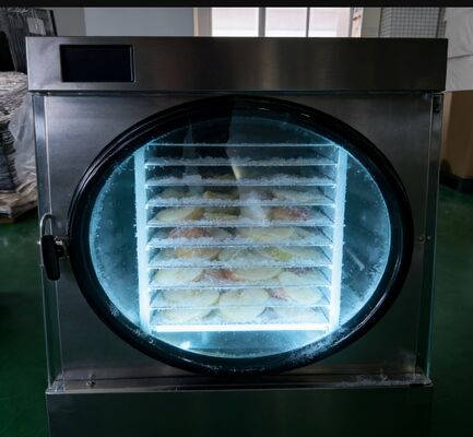 إنشاء وجبات خفيفة صحية طويلة الأمد ووجبات كاملة مع مجفف التجميد المنزلي البسيط.